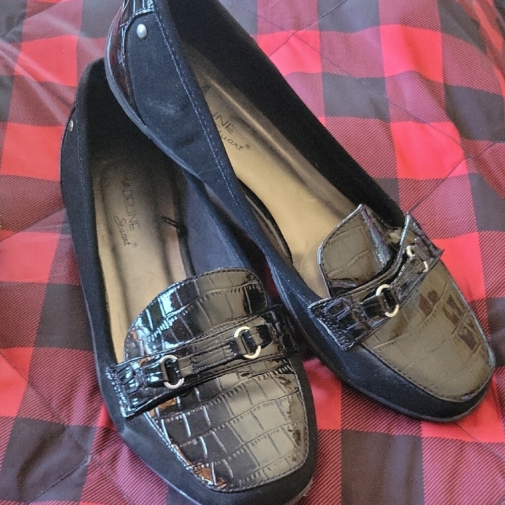 Black Croc Textured Loafers With Silver Trim, 8W